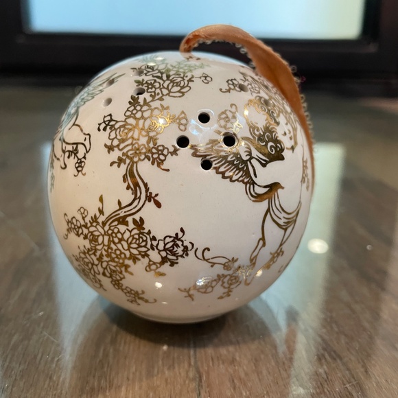 Vintage Potpourri Hanging Ball - Picture 5 of 6